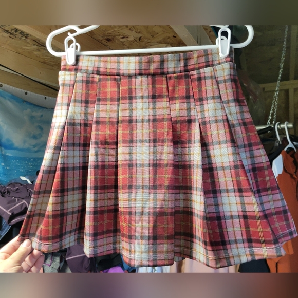 HALARA Pants - Halara NWT Plaid Golf or Tennis Skort Women's Size Medium